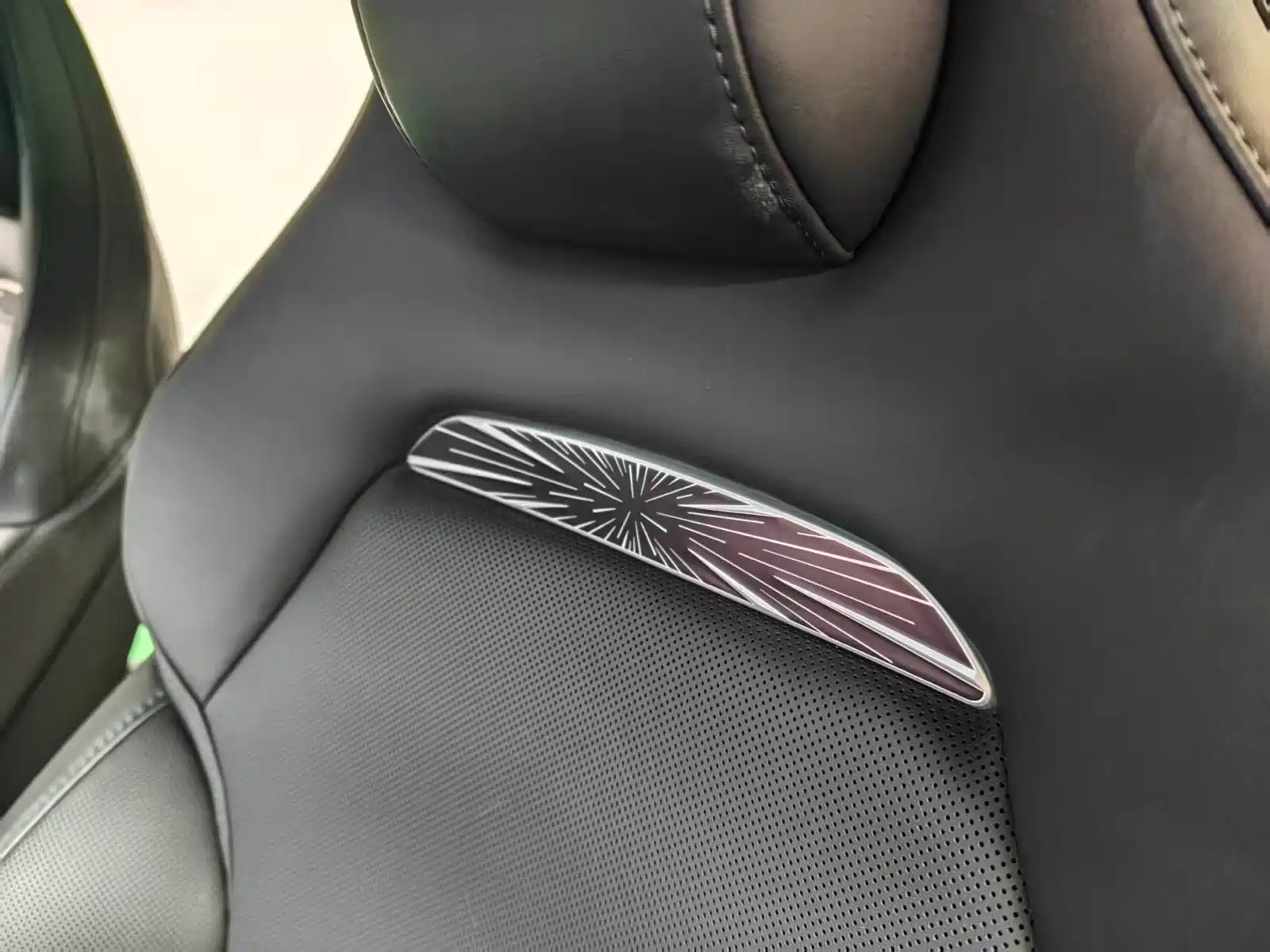 Фото 11 - Tesla Model 3