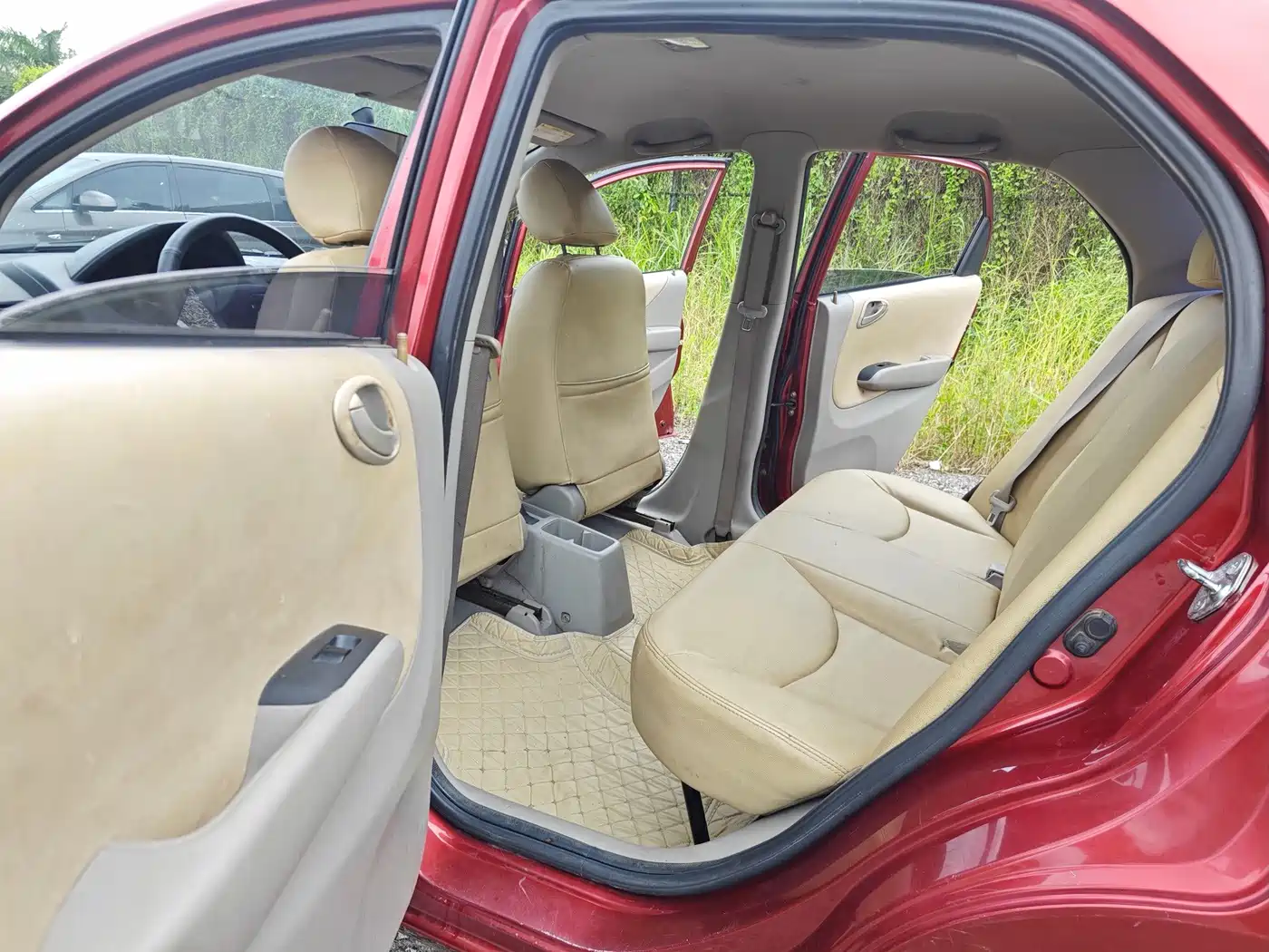Everus S1 2013 2013 1.5L Automatic Comfort Edition