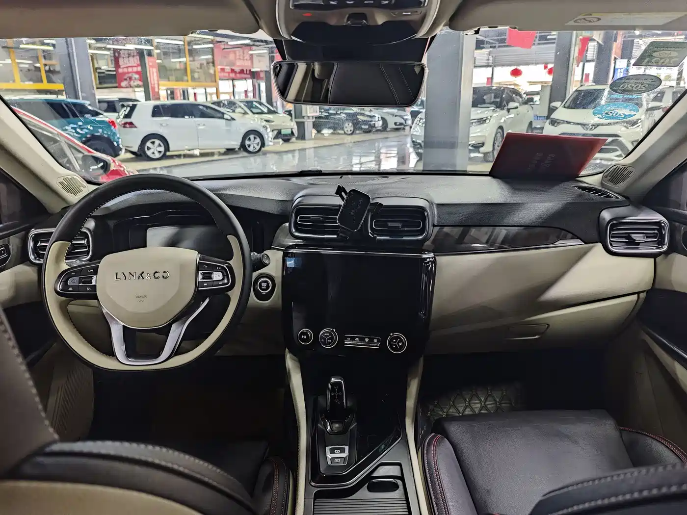 Lynk & Co 02 2018 Model 1.5T DCT 2WD Yao Pro Edition China V фото 9
