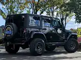 Фото 8 - Jeep Wrangler