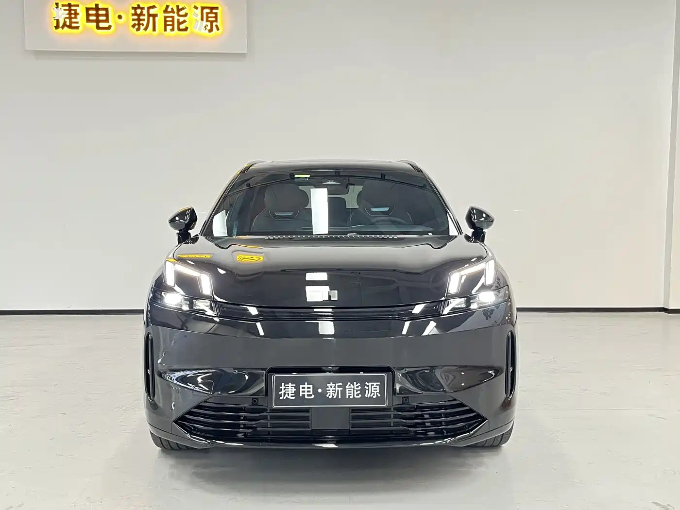 Lynk & Co 08 EM-P 2025 120km Long Range Pro фото 2