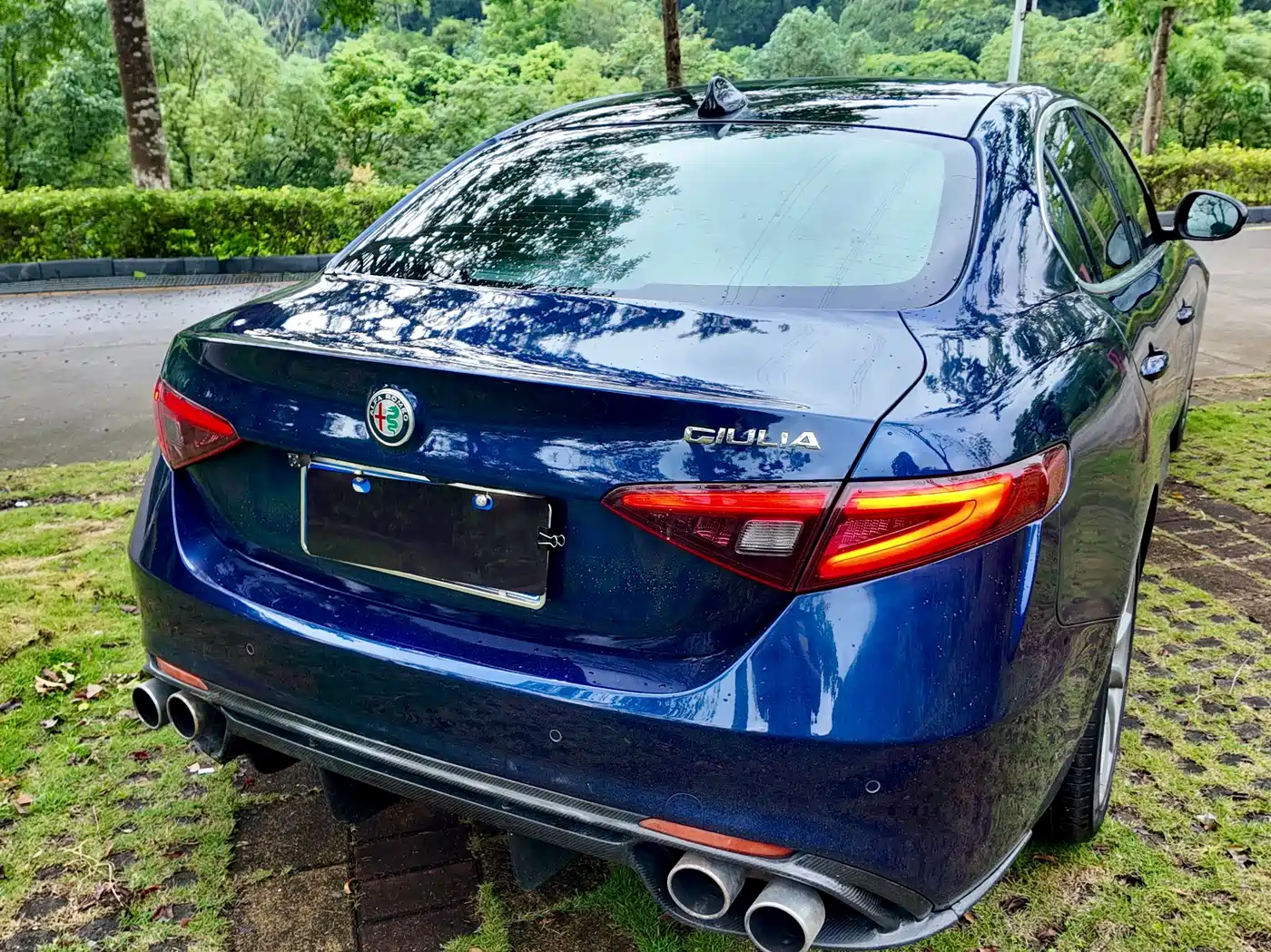 Alfa Romeo Giulia 2019 2017 2.0T 200HP Luxury Edition