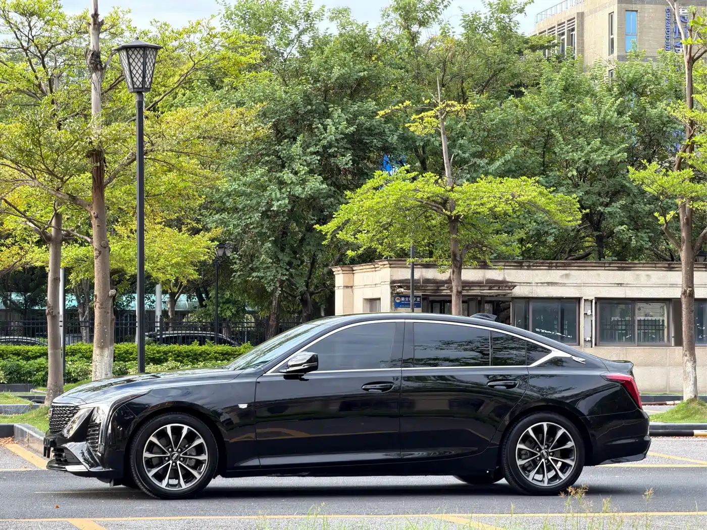 Cadillac CT5 2026 2025 Model 28T Urban Sport Edition