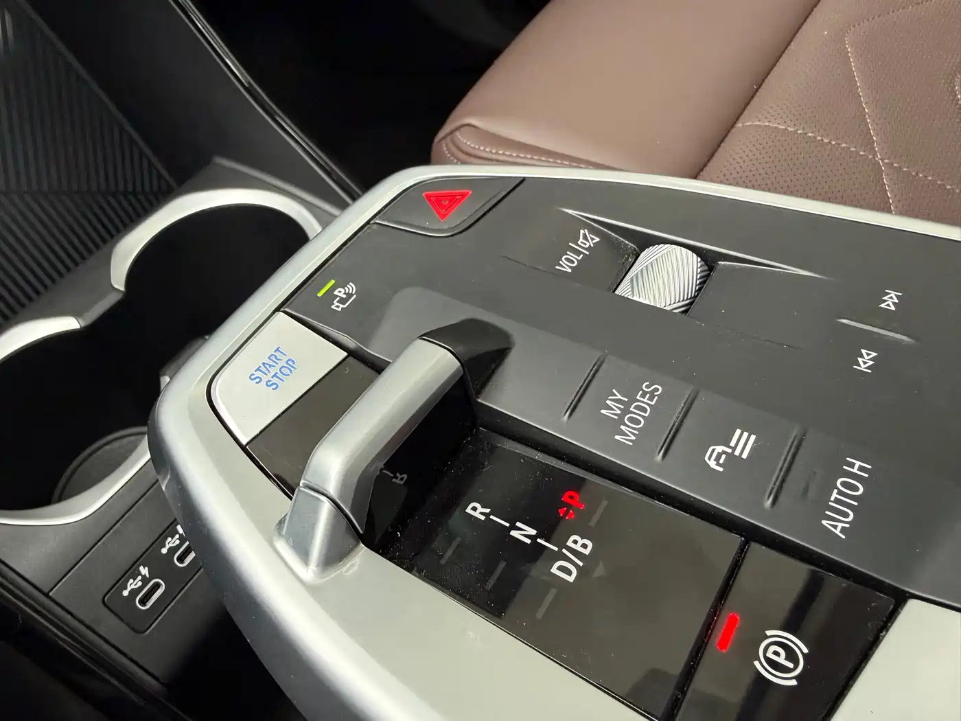 BMW iX1 2023 eDrive25L M Sport Package фото 8