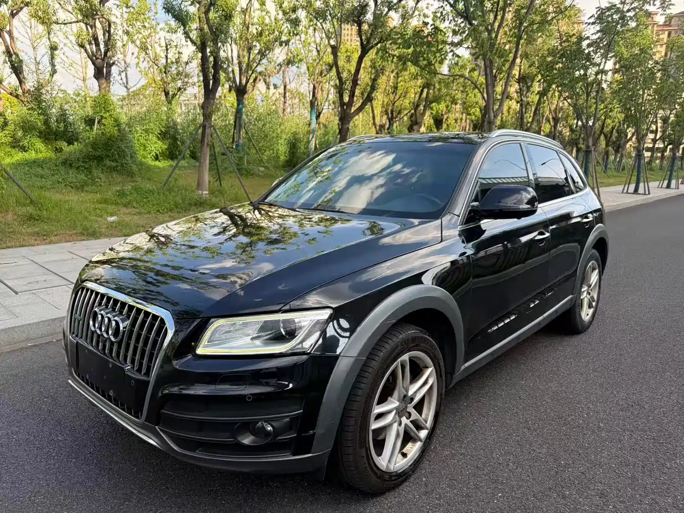 Audi Q5 2018 2017 Plus 40 TFSI Technology