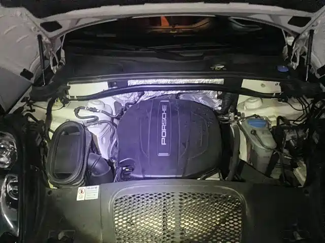 Porsche Macan 2017 Macan 2.0T — фото 3
