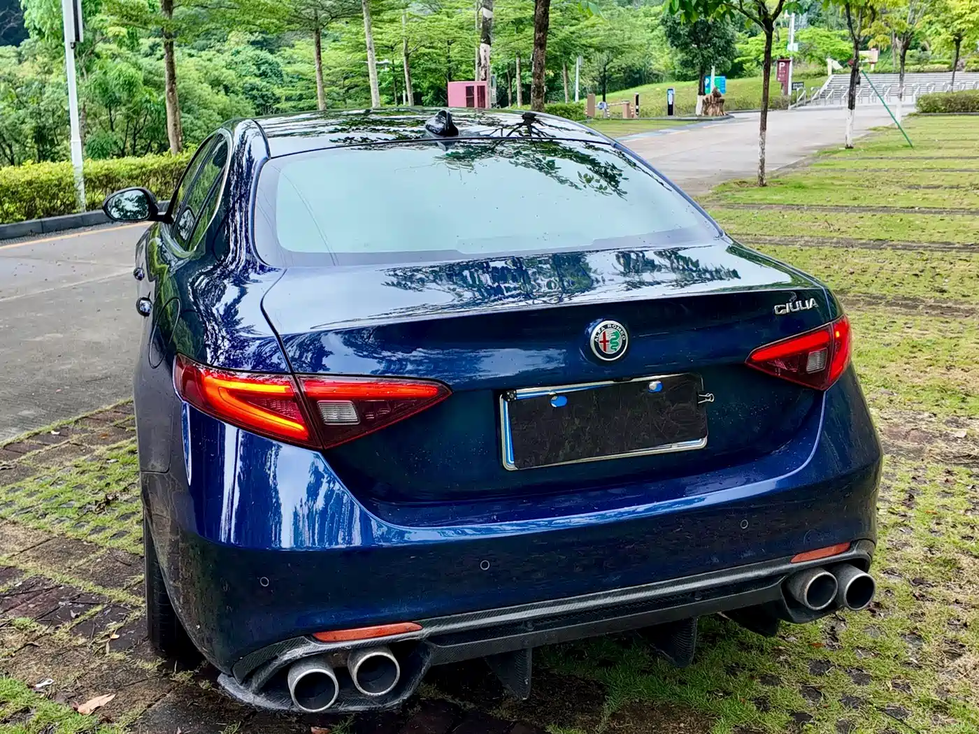 Alfa Romeo Giulia 2019 2017 2.0T 200HP Luxury Edition
