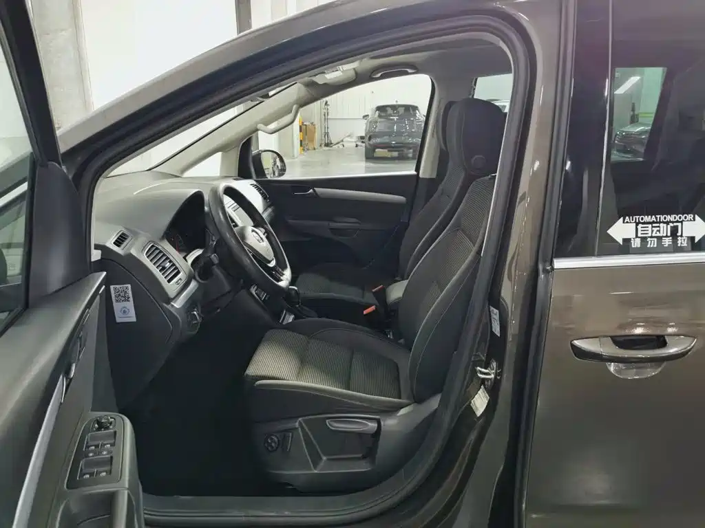Volkswagen Sharan 2018 2018 380TSI Comfort 7-Seater