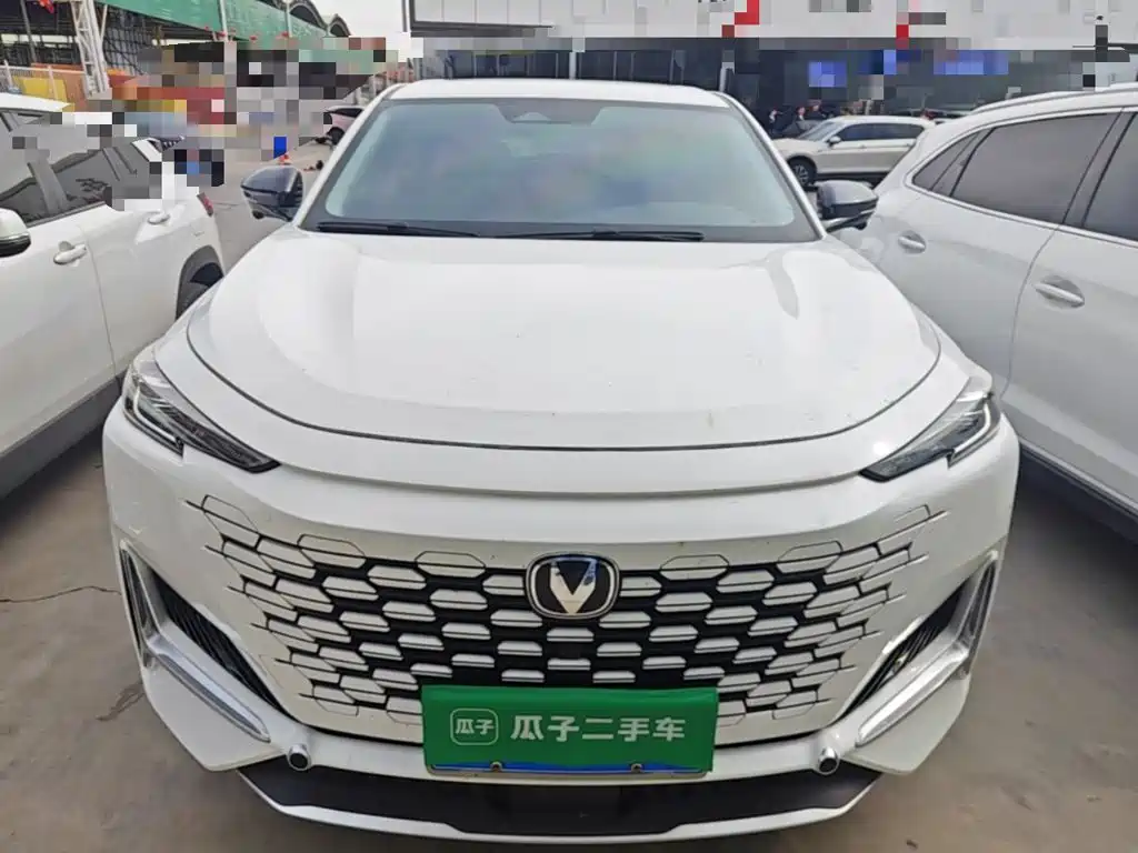 Changan UNI-K 2024 2024 2.0T FWD Global Edition