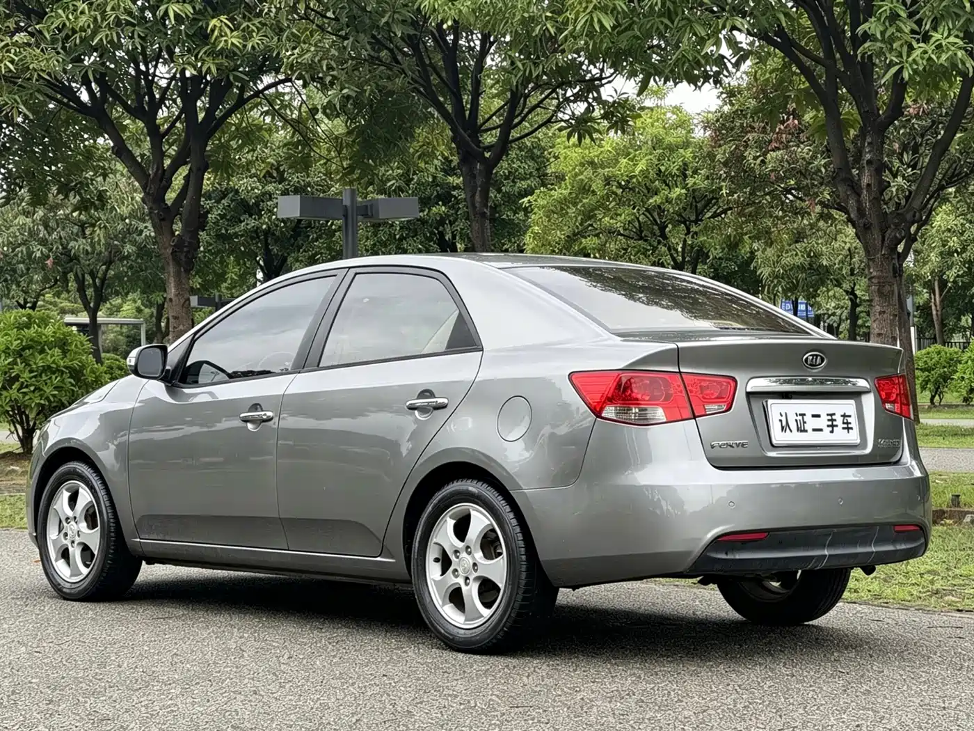 Kia Forte 2009 1.6L AT Premium фото 6