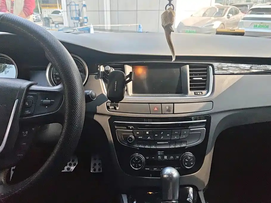 Photo 13 - Peugeot 508