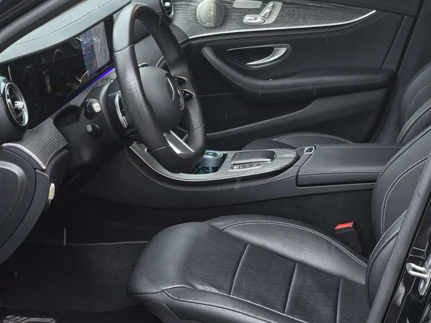 Mercedes-Benz E-Class 2021 E 300 L Sport Luxury Edition фото 8