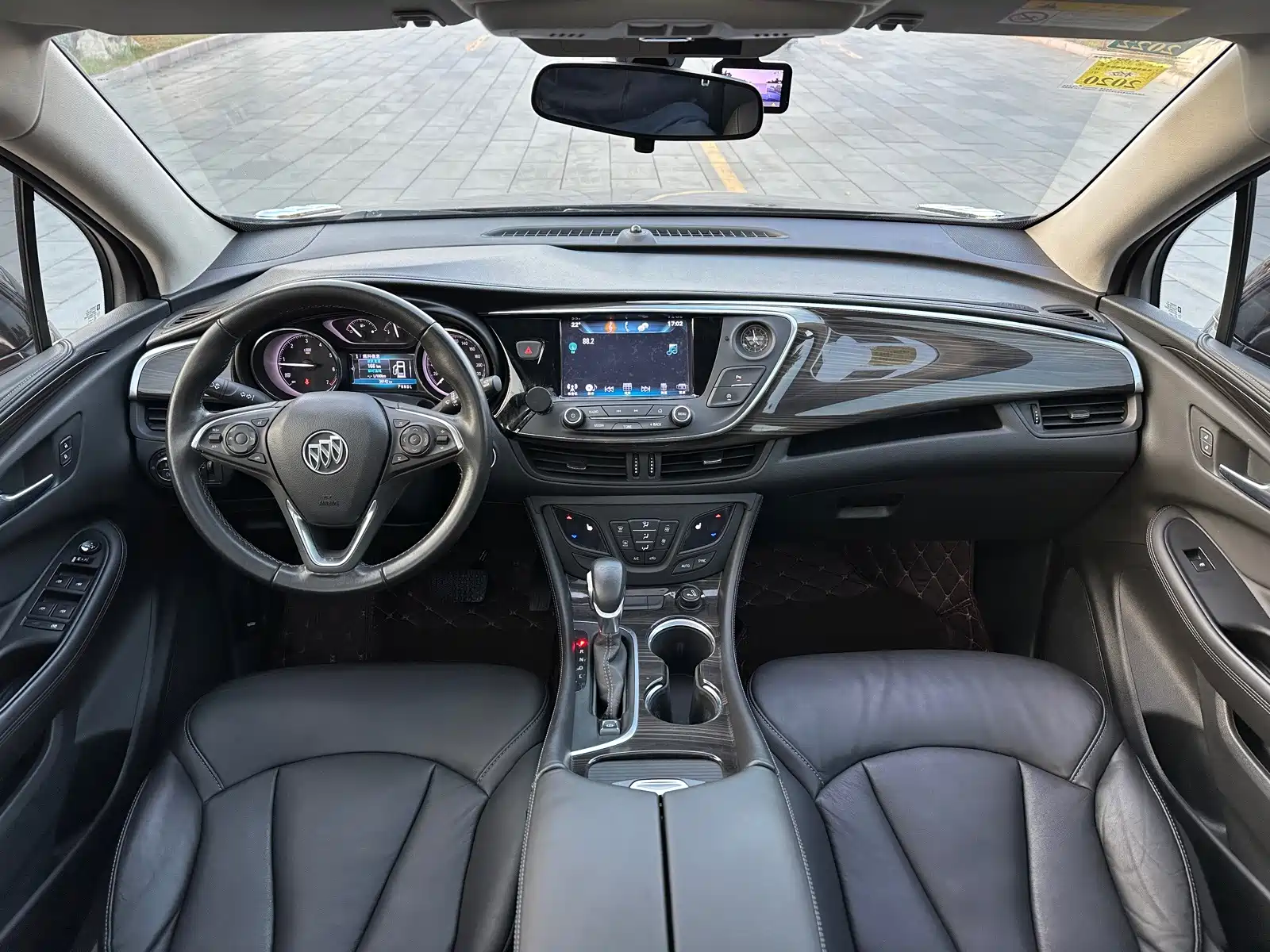 Фото 10 - Buick Envision Plus