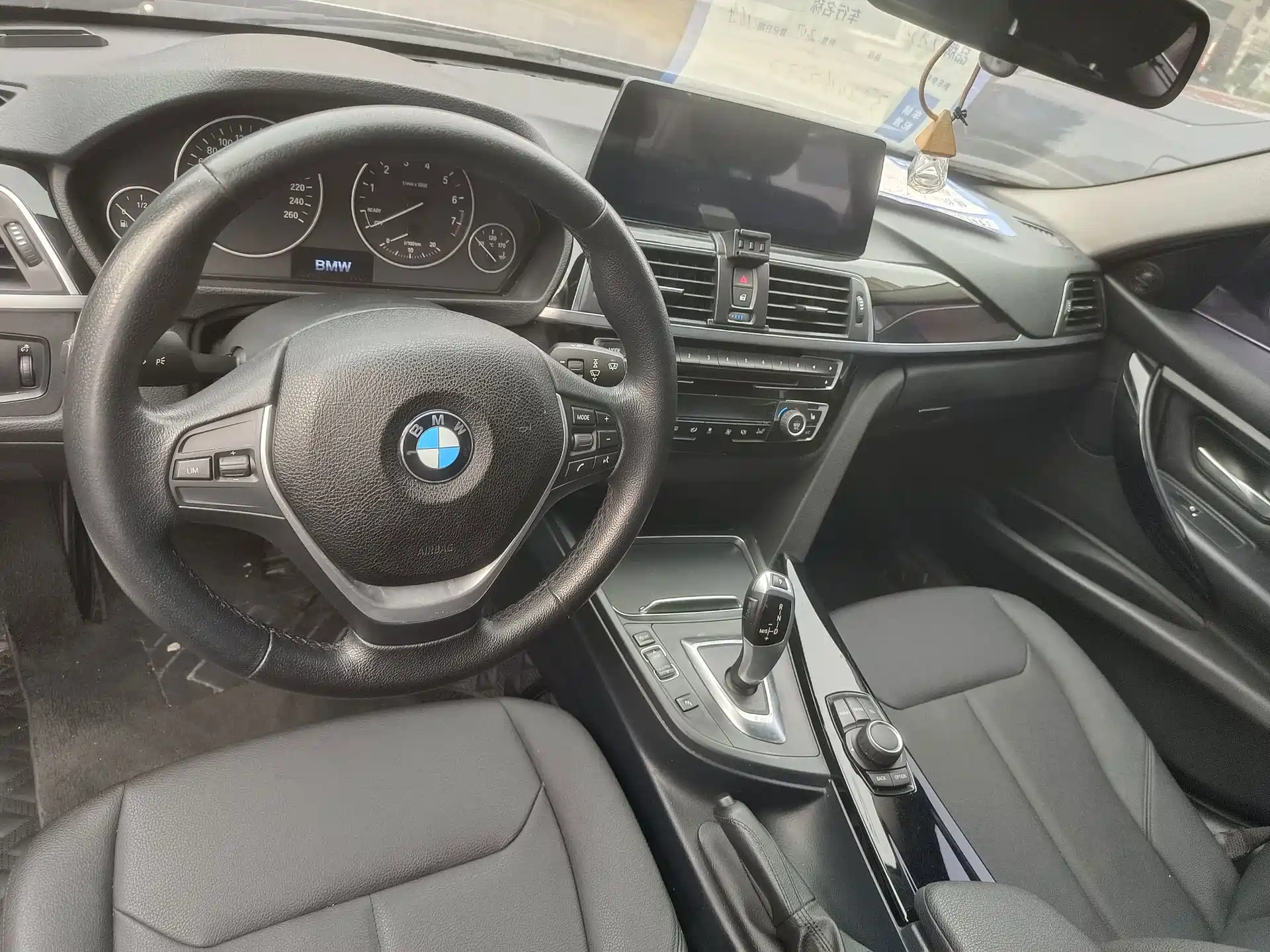 صورة 6 - BMW 3 Series