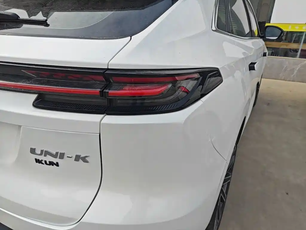 Changan UNI-K 2024 2024 2.0T FWD Global Edition