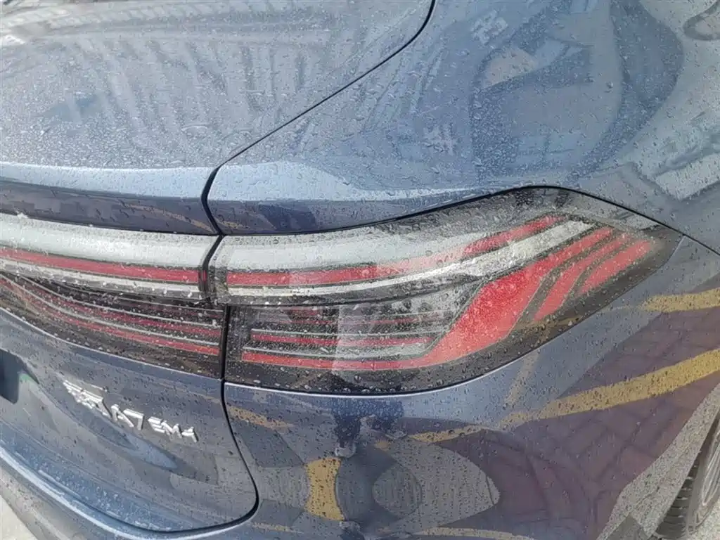 Geely Galaxy Galaxy A7 2025 EM-i фото 8