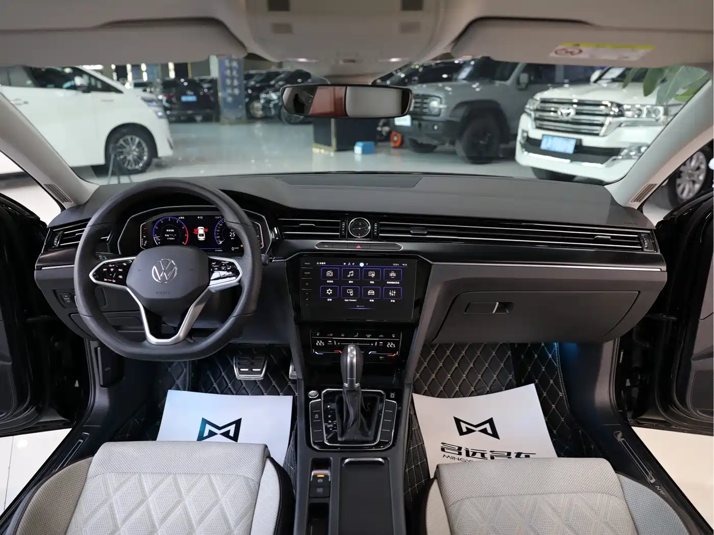 Volkswagen Magotan 2024 2 Million Units Public Sharing Edition 330TSI DSG Luxury фото 11