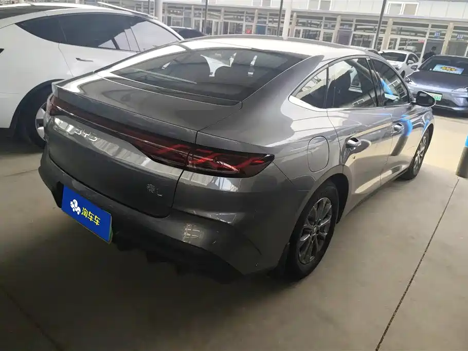 BYD Qin L 2024 DM-i 80KM Leading Edition фото 3