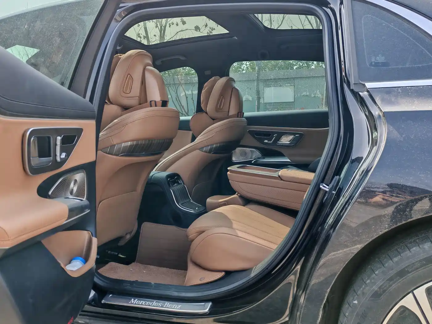 Mercedes-Benz E-Class 2024 Model E 300 L Luxury фото 12