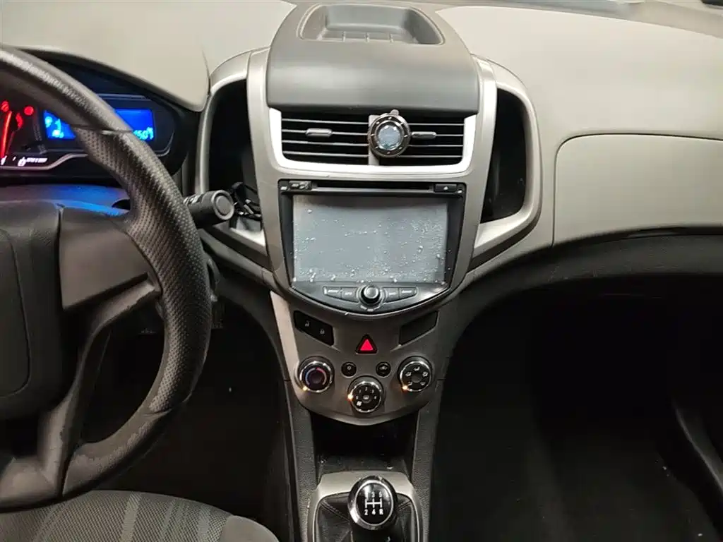 Chevrolet Aveo 2014 Sedan 1.4SL MT Comfort Edition фото 13