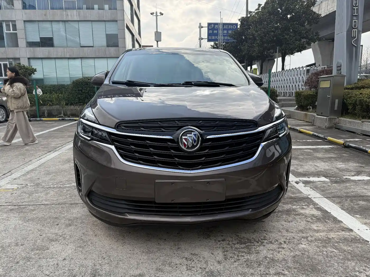 Buick GL8 2021 Land Business Class 652T Luxury