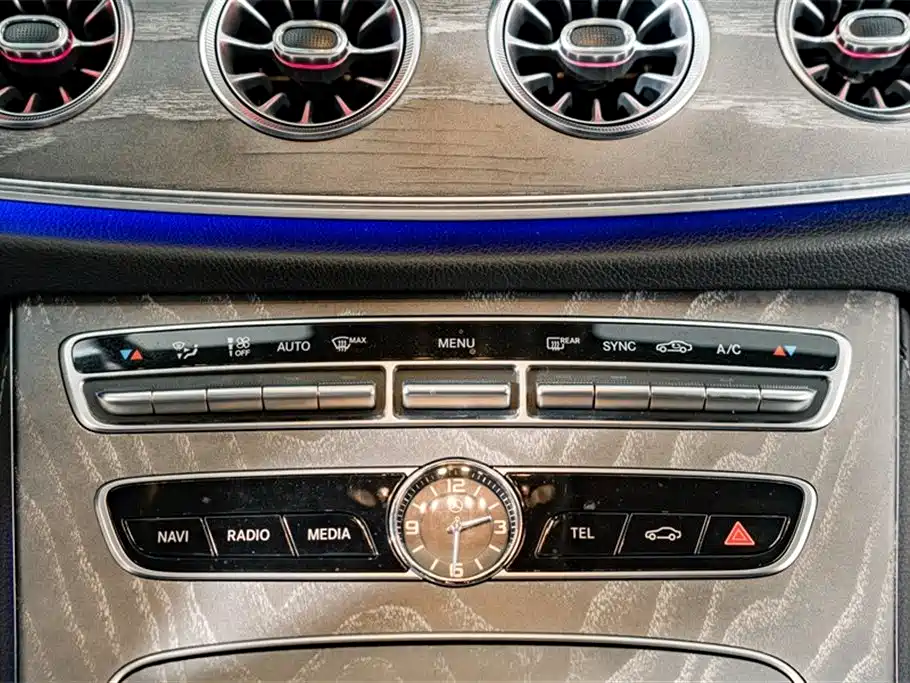 Mercedes-Benz CLS 2018 CLS 300 Dynamic фото 14