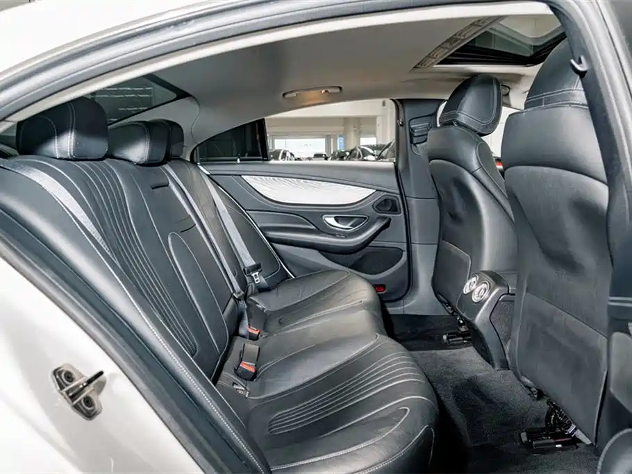 Mercedes-Benz CLS 2018 CLS 300 Dynamic фото 22
