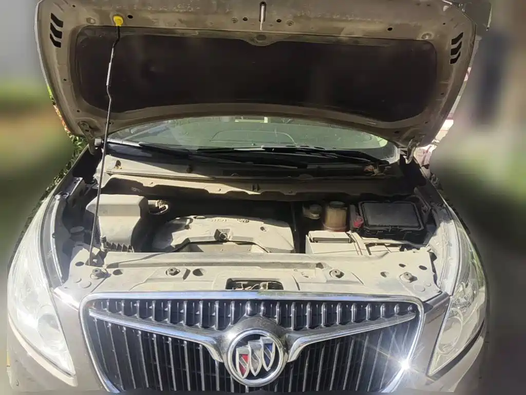 Photo 3 - Buick GL8