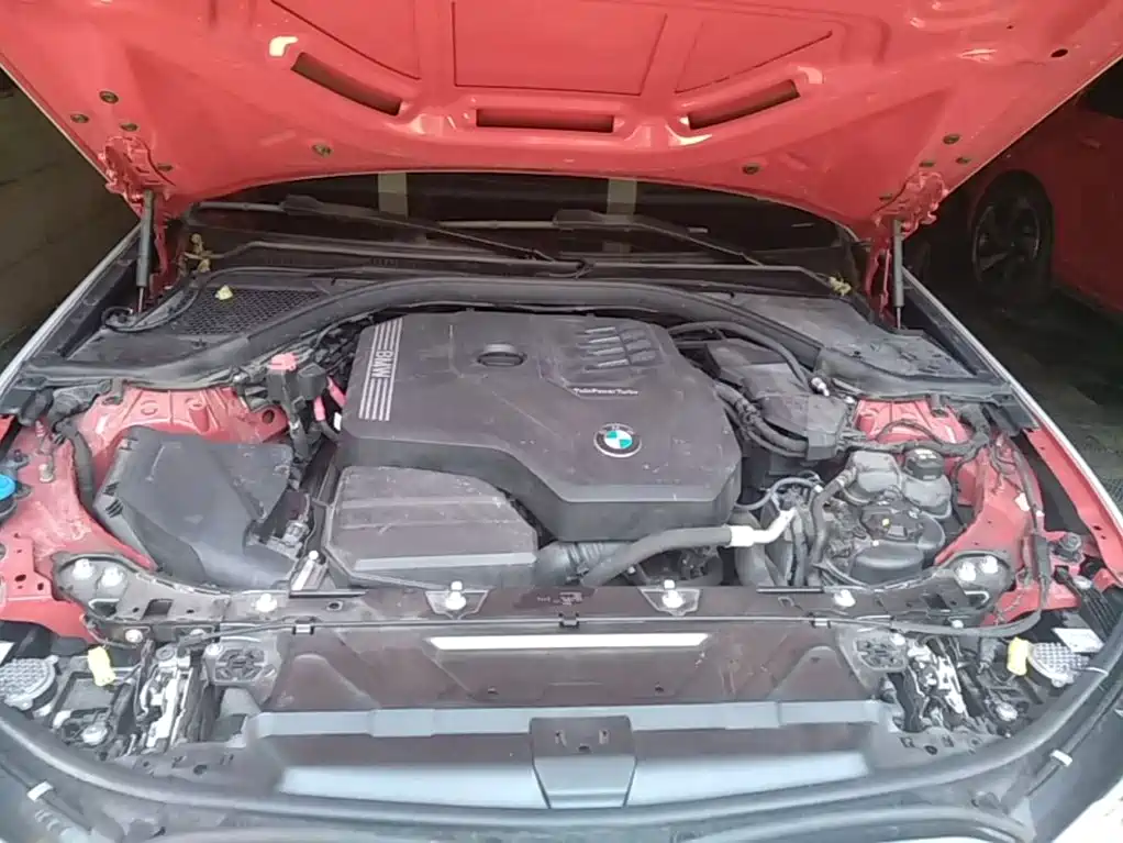 Photo 20 - BMW 3 Series