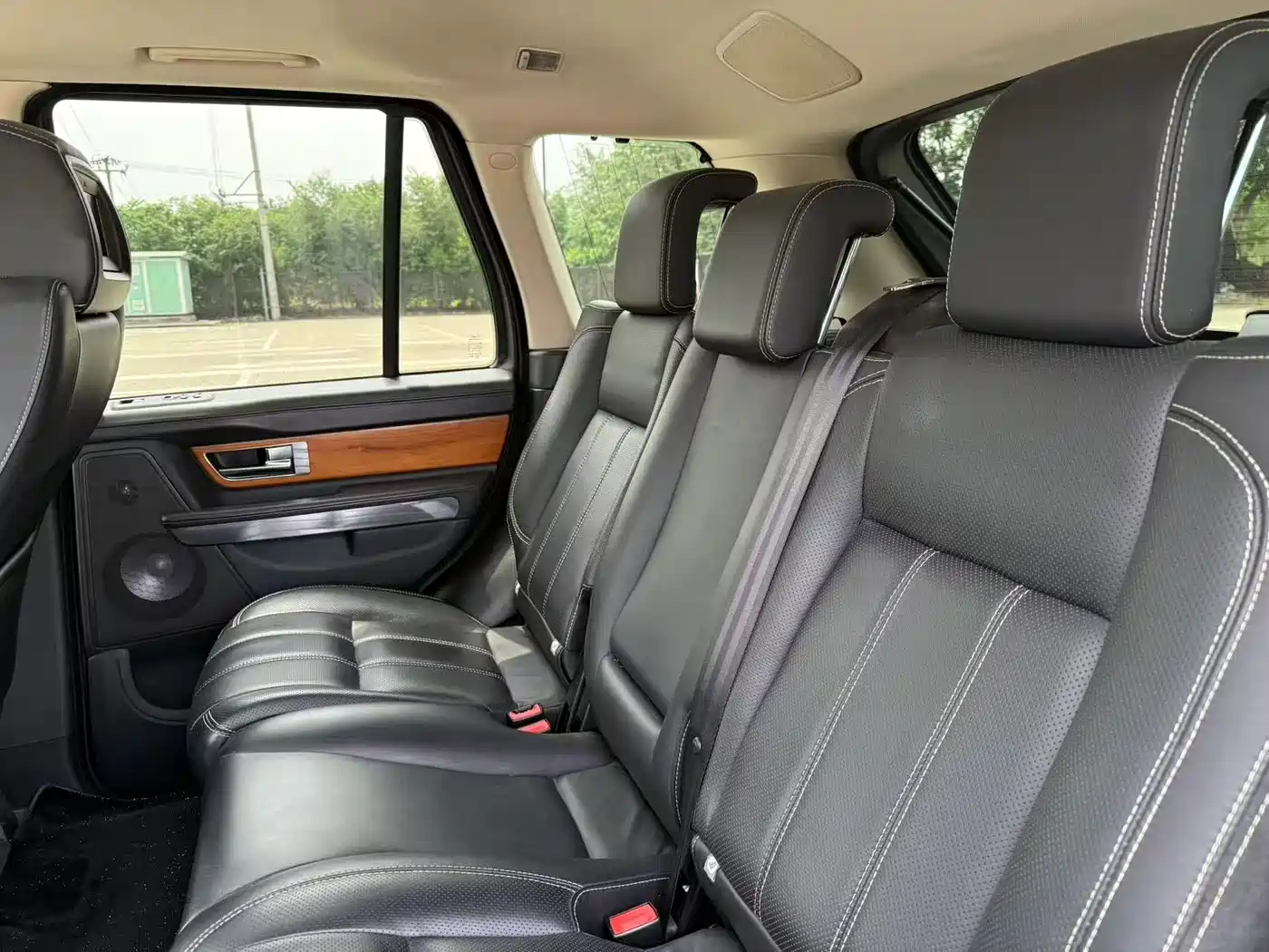 Land Rover Range Rover Sport 2010 5.0 SC V8 HSE фото 12