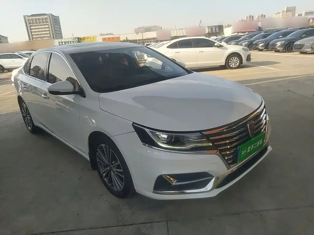 Roewe i6 2020 2020 PLUS 20T TST 4G Connected Glory Flagship Edition