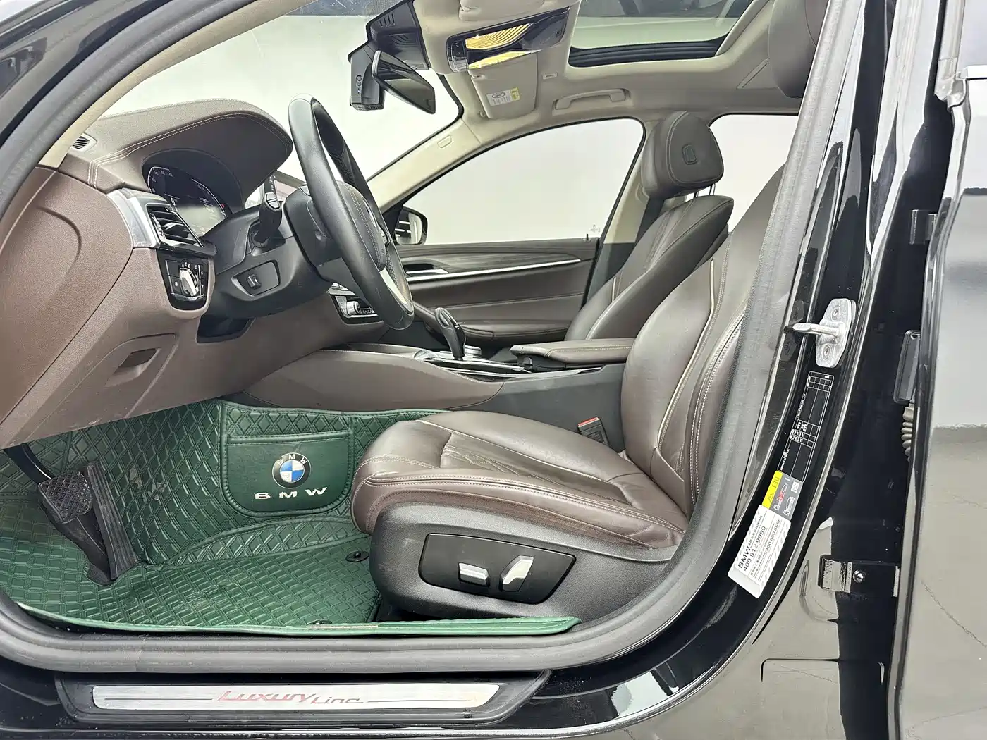 BMW 5 Series New Energy 2020 530Le Range Upgrade Luxury Package фото 7