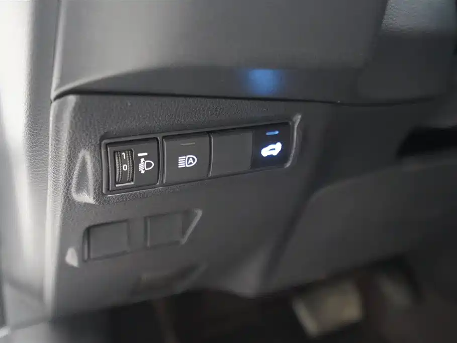 TOYOTA COROLLA SHARP AMPLIFIER