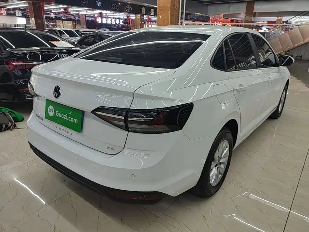 Photo 7 - Volkswagen Lavida