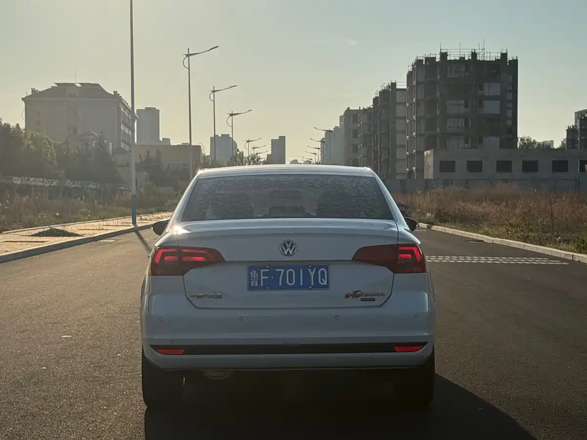 Volkswagen Bora 2019 Bora Legend 1.5L Automatic Fashion China VI фото 5