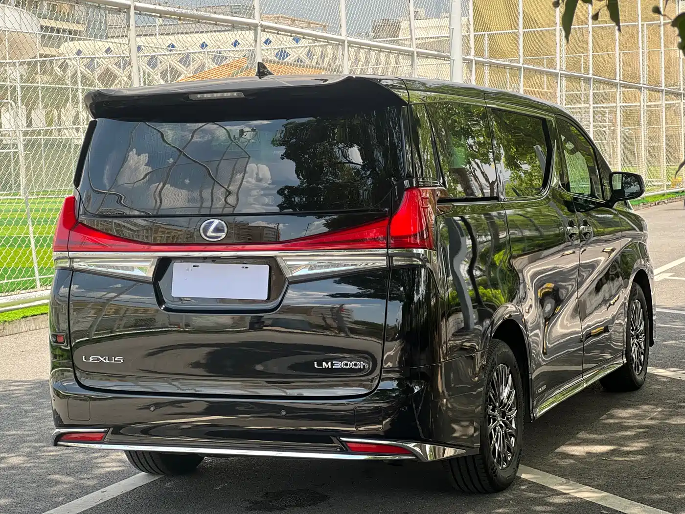 Lexus LM 2020 2020 300h 4-Seat Imperial Edition