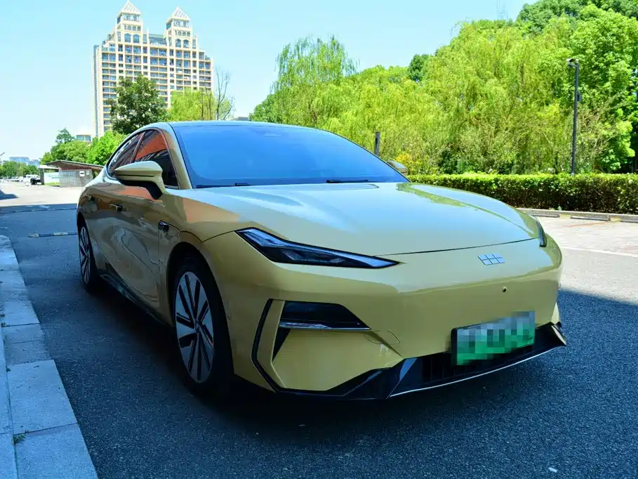 Geely Galaxy Galaxy E8 2024 2024 665km RWD Starship Voyager Edition
