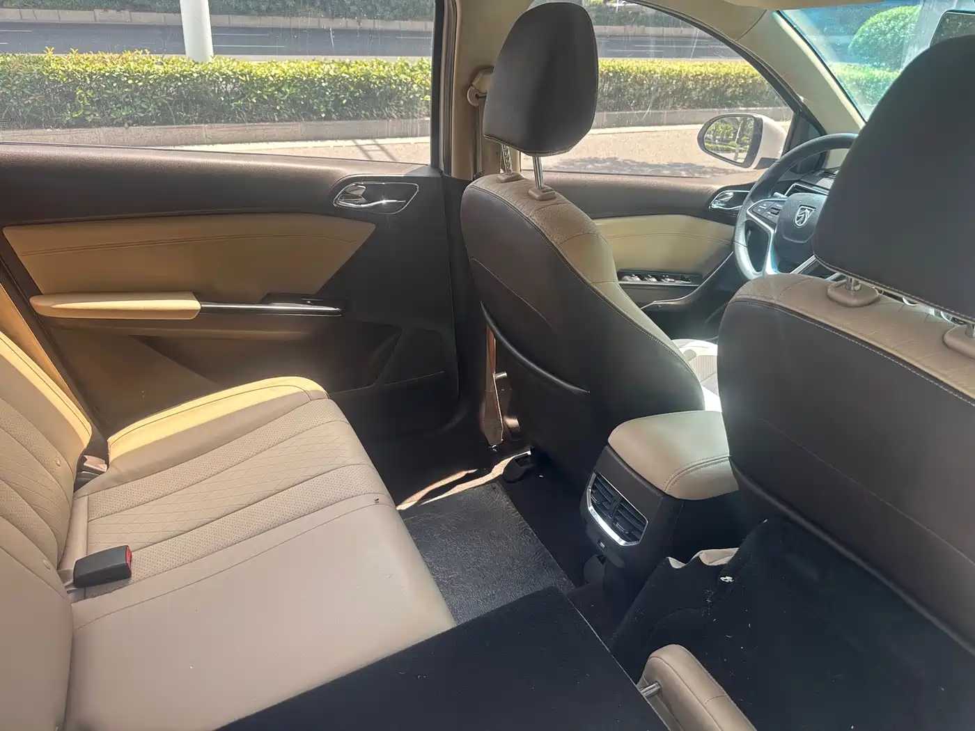 Baojun 310W 2017 2017 1.5L Manual Fashion Edition (China V)