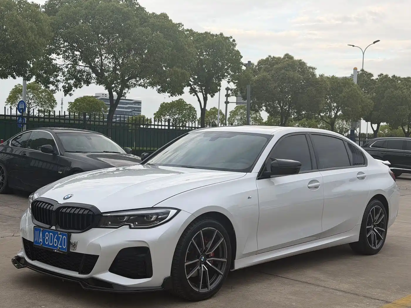 BMW 3 Series 2021 320Li M Sport Package фото 2