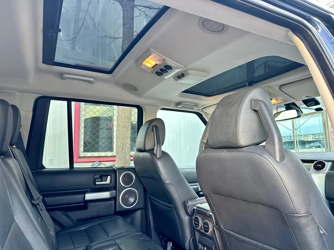 Land Rover Discovery 2005 Model 4.4 V8 HSE фото 35