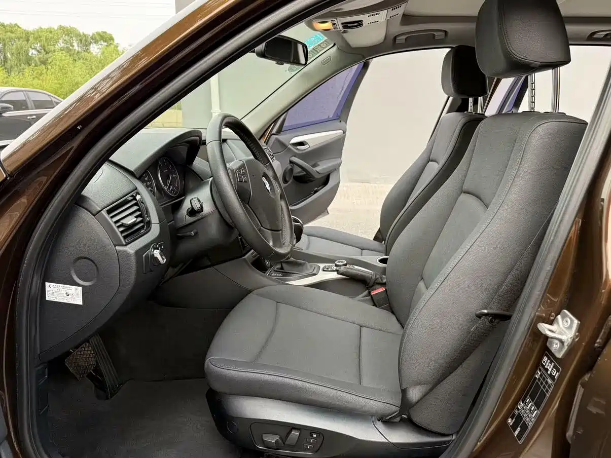BMW X1 (Import) 2013 2012 sDrive18i Luxury
