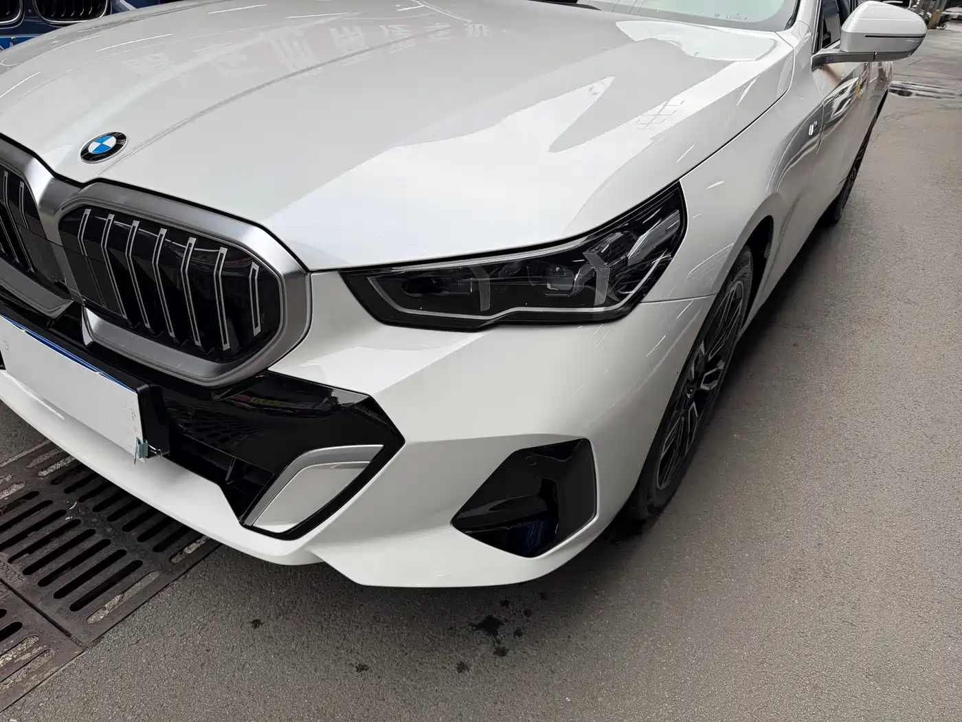 BMW 5 Series 2024 525Li M Sport Package фото 4