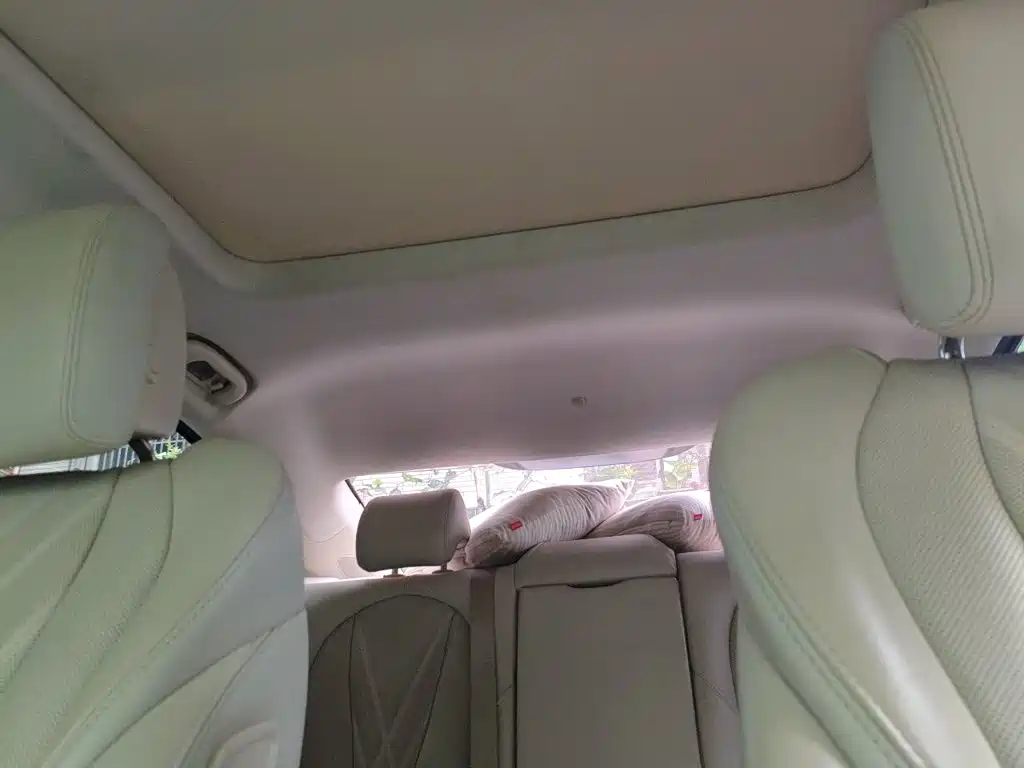 Photo 19 - Buick LaCrosse