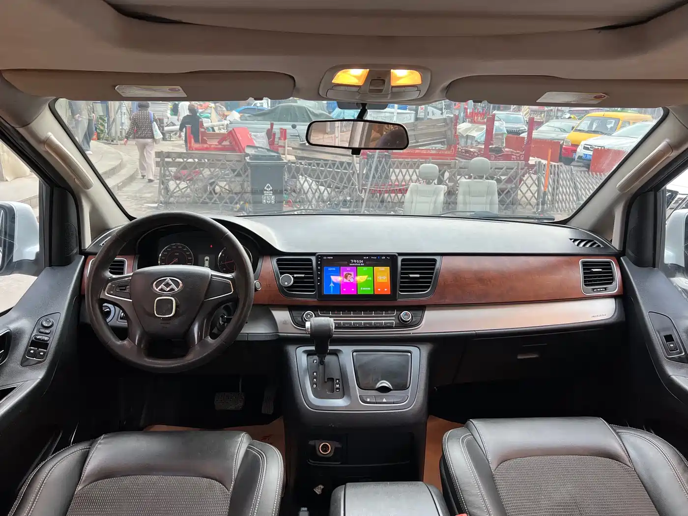 SAIC Maxus Maxus G10 2016 2016 2.0T Automatic Executive Edition