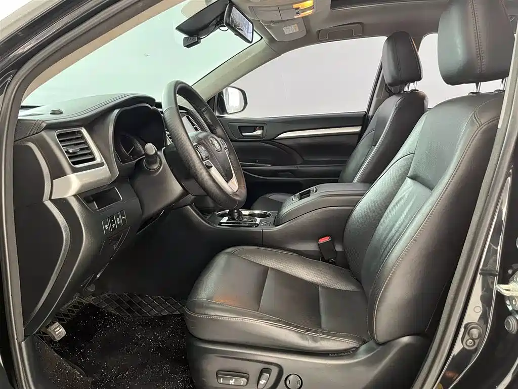 Toyota Highlander 2018 2.0T 4WD Luxury 7-seater (China V) фото 4