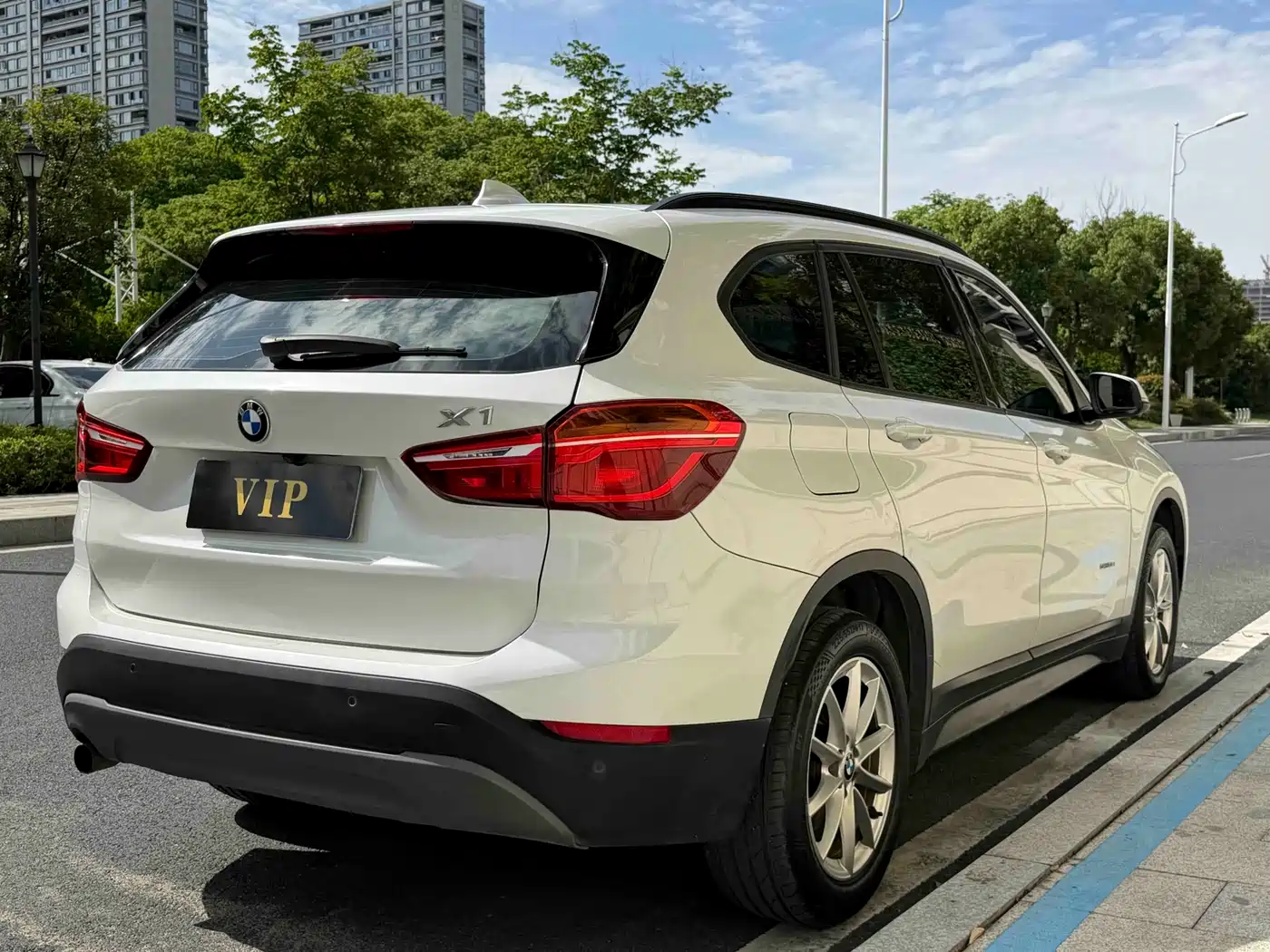 BMW X1 2016 sDrive18Li Fashion Model фото 5