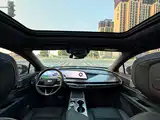 Photo 8 - Cadillac XT5