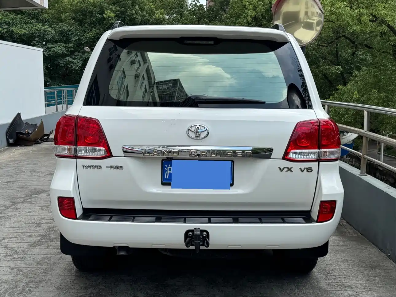 Toyota Land Cruiser 2010 2010 Model 4.0L Automatic VX