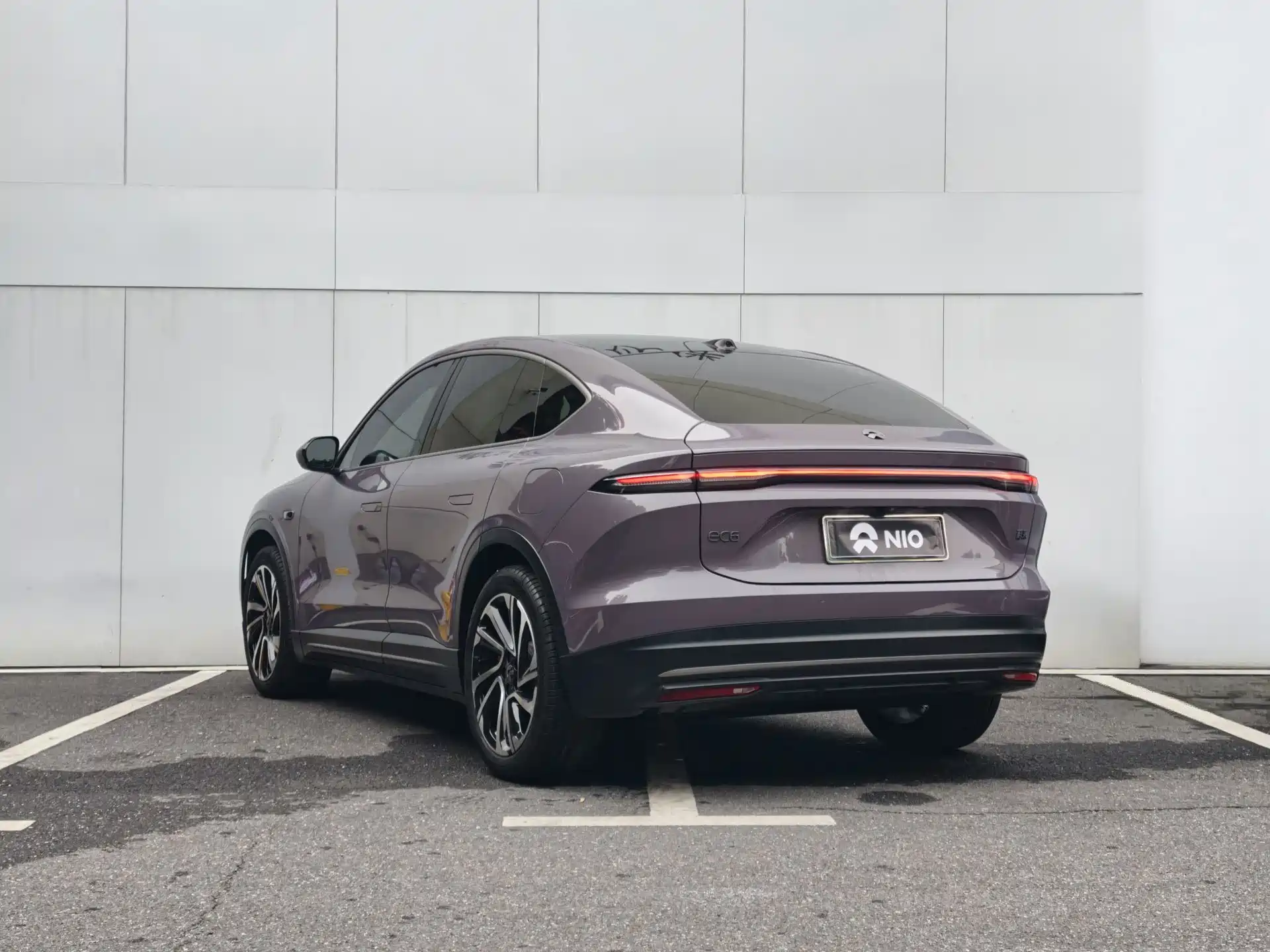 Фото 6 - NIO EC6