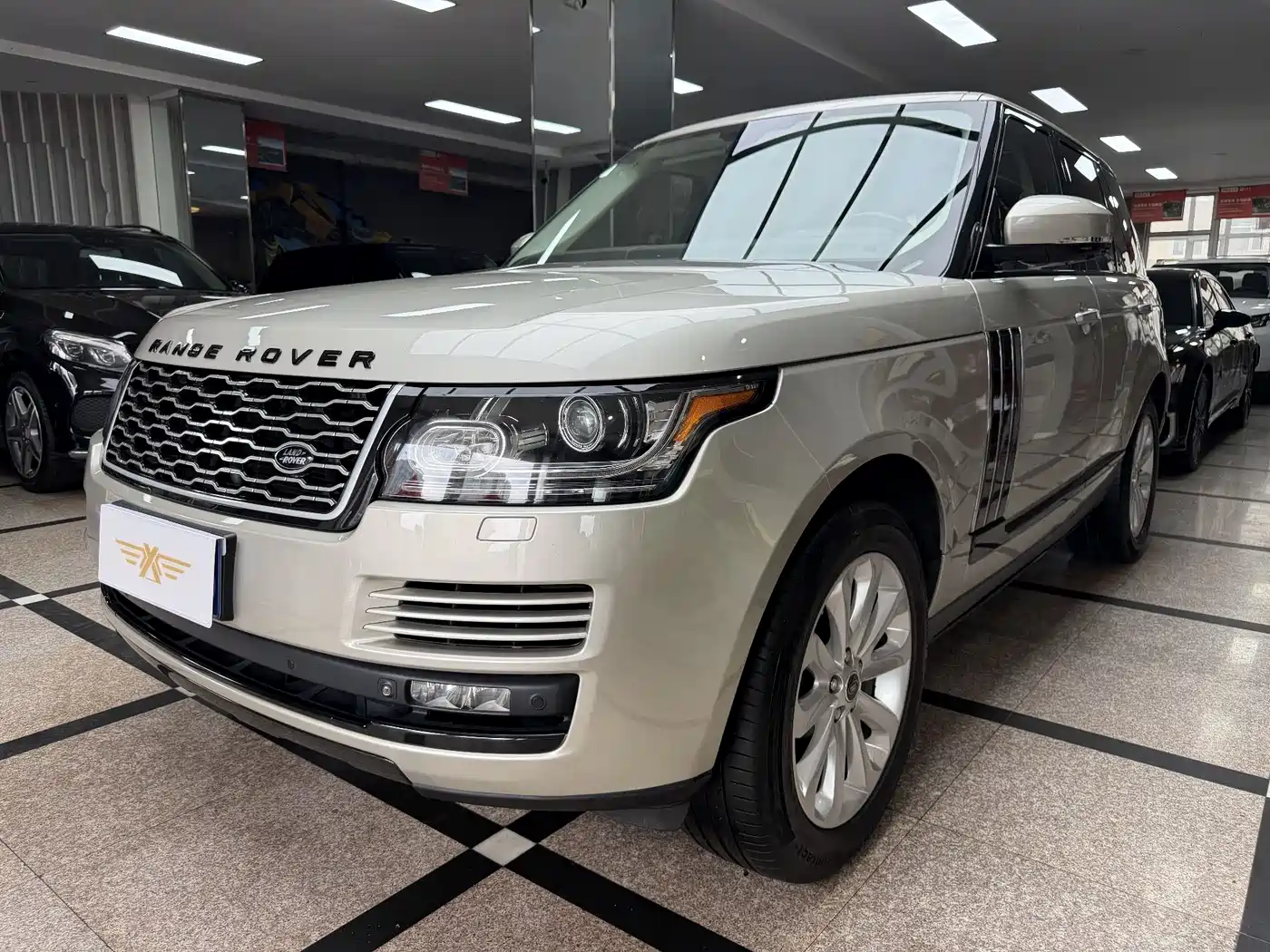 Фото 1 - Land Rover Range Rover